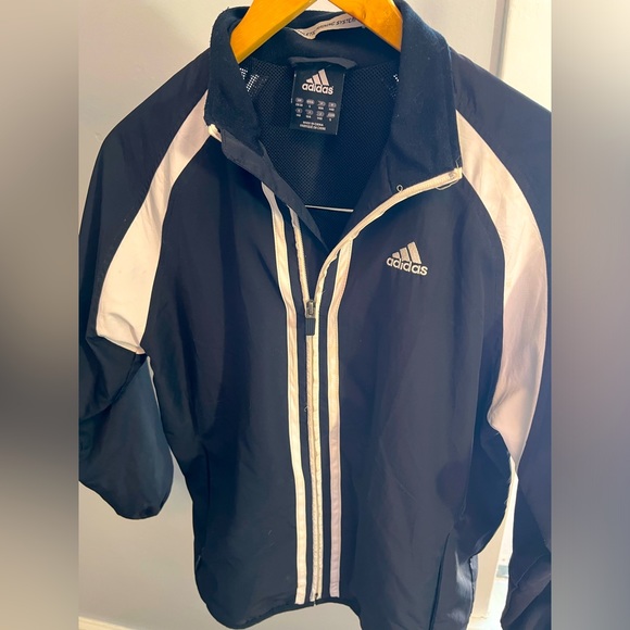 Adidas Wind Breaker - Picture 1 of 5
